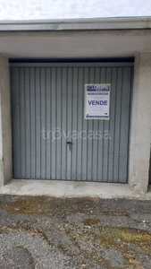 Garage in vendita a Borgosesia via Federico Tonetti, 6