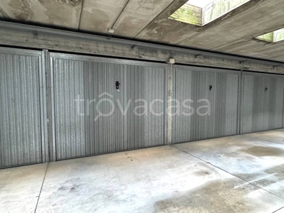 Garage in vendita a Brescia via Aldo Moro