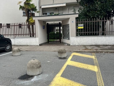 Garage in vendita a Busto Garolfo busto Garolfo Busto Arsizio,46