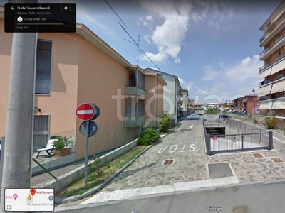 Garage in vendita a Calusco d'Adda via Giovanni Pascoli, 21