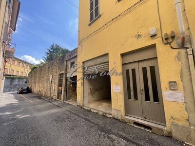 Garage in vendita a Cantù via Vicolo Nava, 4