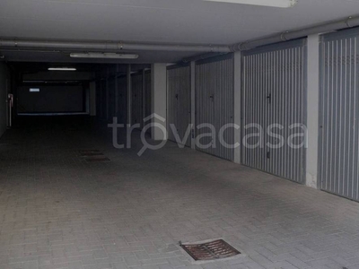 Garage in vendita a Capriolo via Vittorio Emanuele