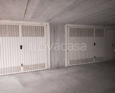 Garage in vendita a Cardano al Campo via della Selva, 109