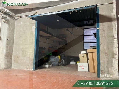 Garage in vendita a Casalecchio di Reno via Porrettana