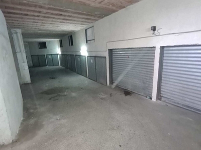 Garage in vendita a Casoria casoria martiri d'ontranto,1