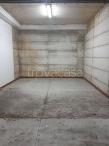 Garage in vendita a Cava de' Tirreni traversa Arena, 2