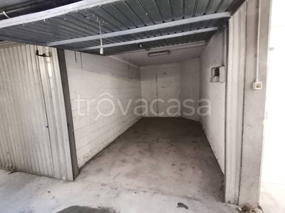 Garage in vendita a Chieri via della Conceria