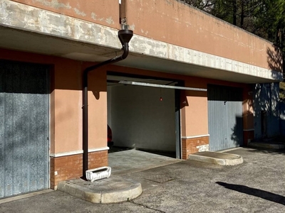 Garage in vendita a Chieti via San Camillo de Lellis