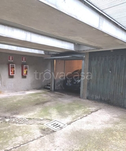Garage in vendita a Cologno Monzese viale Piave, 18