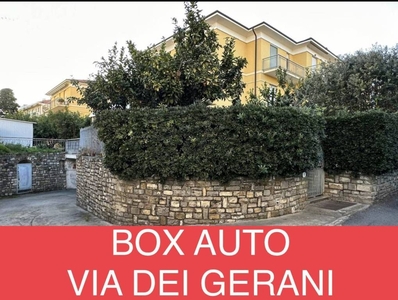 Garage in vendita a Diano Marina via dei Gerani