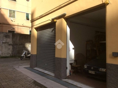 Garage in vendita a Genova corso De Stefanis
