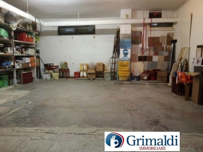 Garage in vendita a Genova genova Compagnoni