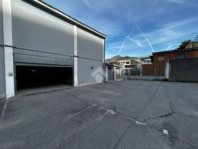 Garage in vendita a Genova passo Ruscarolo