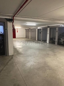 Garage in vendita a Genova via Cesare Corte