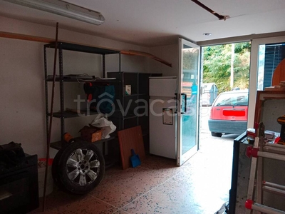 Garage in vendita a Genova via Sant'Alberto
