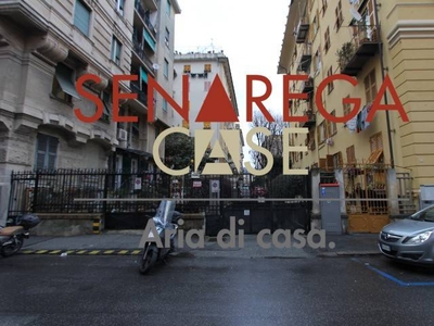 Garage in vendita a Genova via Teodosia
