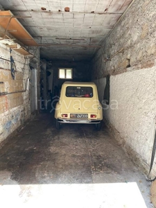Garage in vendita a Genzano di Roma via Liguria, 27