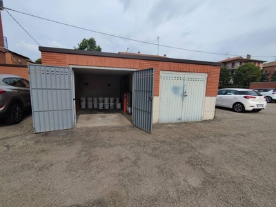 Garage in vendita a Granarolo dell'Emilia via Dante Alighieri