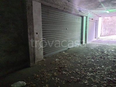Garage in vendita a Ladispoli via Pescara