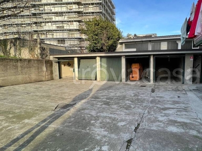 Garage in vendita a Legnano viale Pietro Toselli, 23