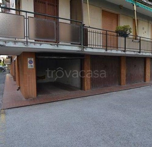 Garage in vendita a Loano via Amalfi 2