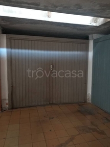 Garage in vendita a Mantova via Giuseppina Rippa