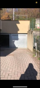Garage in vendita a Mariano Comense via Sant'Agostino