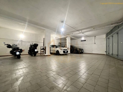 Garage in vendita a Meta via Sebastiano Enrico De Martino, 5
