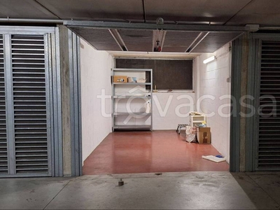 Garage in vendita a Milano via Filippo Palizzi, 119