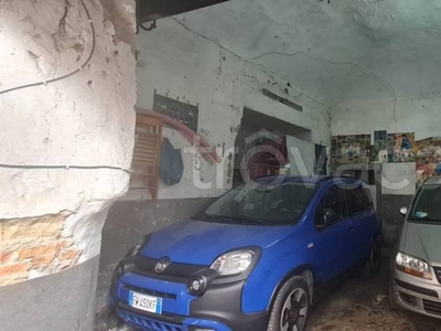 Garage in vendita a Napoli largo Ecce Homo