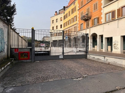 Garage in vendita a Novate Milanese via Cadorna, 9/a