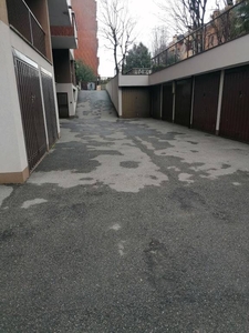 Garage in vendita a Paderno Dugnano via Eugenio Curiel, 5