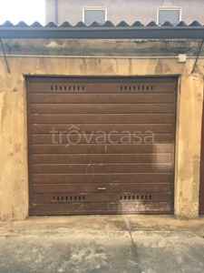 Garage in vendita a Peschiera Borromeo via g. Buzzoni Nigra, 3