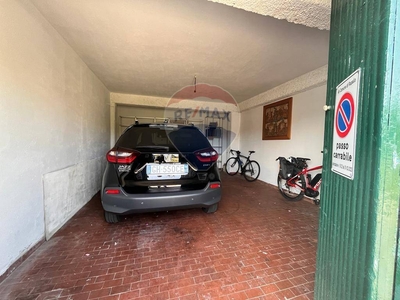 Garage in vendita a Rapallo via Aurelio Baisi, 9