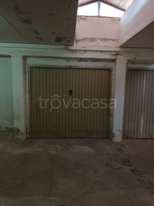 Garage in vendita a Rocca di Mezzo via di Pezza