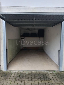 Garage in vendita a Sala Baganza via Domenico Muzzi, 3