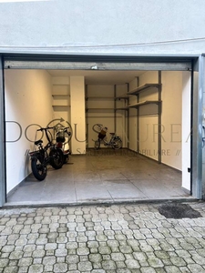 Garage in vendita a Salerno via Luigi Cacciatore, 13E