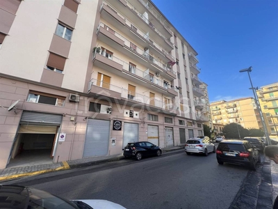 Garage in vendita a Salerno via Matteo Galliano, 39