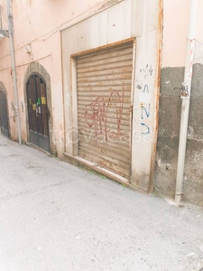 Garage in vendita a Salerno via Pietro Barliario
