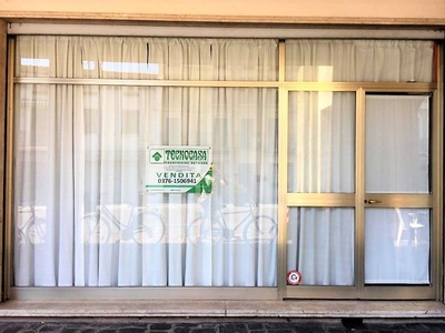 Garage in vendita a San Benedetto Po via Enrico Ferri, 38