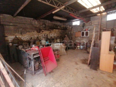 Garage in vendita a San Sebastiano al Vesuvio via Luca Giordano