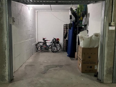 Garage in vendita a Savona corso vittorio veneto