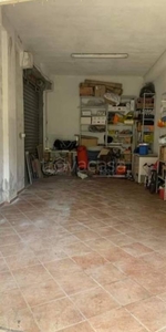 Garage in vendita a Scalea via Bergamo