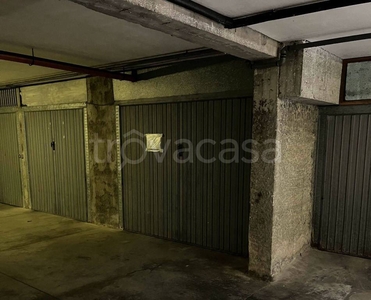 Garage in vendita a Silvi via Roma, 431