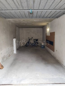Garage in vendita a Suzzara