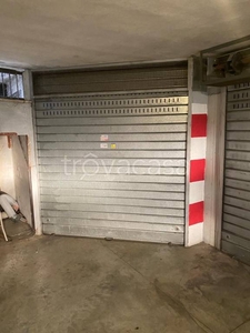 Garage in vendita a Tivoli via Tiburto, 118