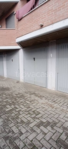 Garage in vendita a Torrile via Anna Magnani
