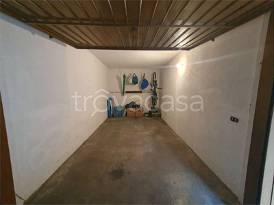 Garage in vendita ad Abbiategrasso via gramsci, 16