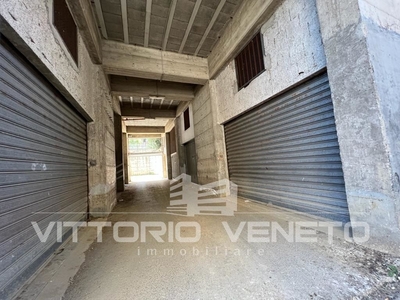 Garage in vendita ad Agropoli viale Lazio 4
