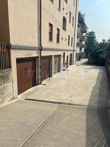 Garage in vendita ad Albano Sant'Alessandro via cavour, 8